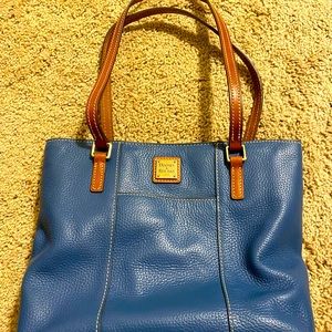 Dooney & Bourke purse